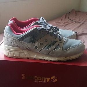 Saucony grid sd